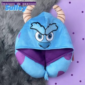 ALMOFADA DE PESCOÇO COM TOUCA SULLEY (MONSTROS SA)