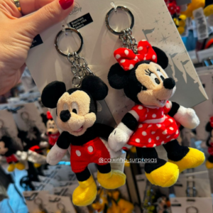 CHAVEIRO DE PELÚCIA MICKEY OU MINNIE - DISNEY PARKS